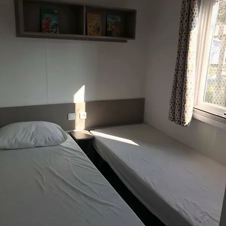 Parque de vacaciones Mobil 4* Les Mathes